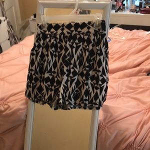 Black & White Printed Women’s shorts size S/M